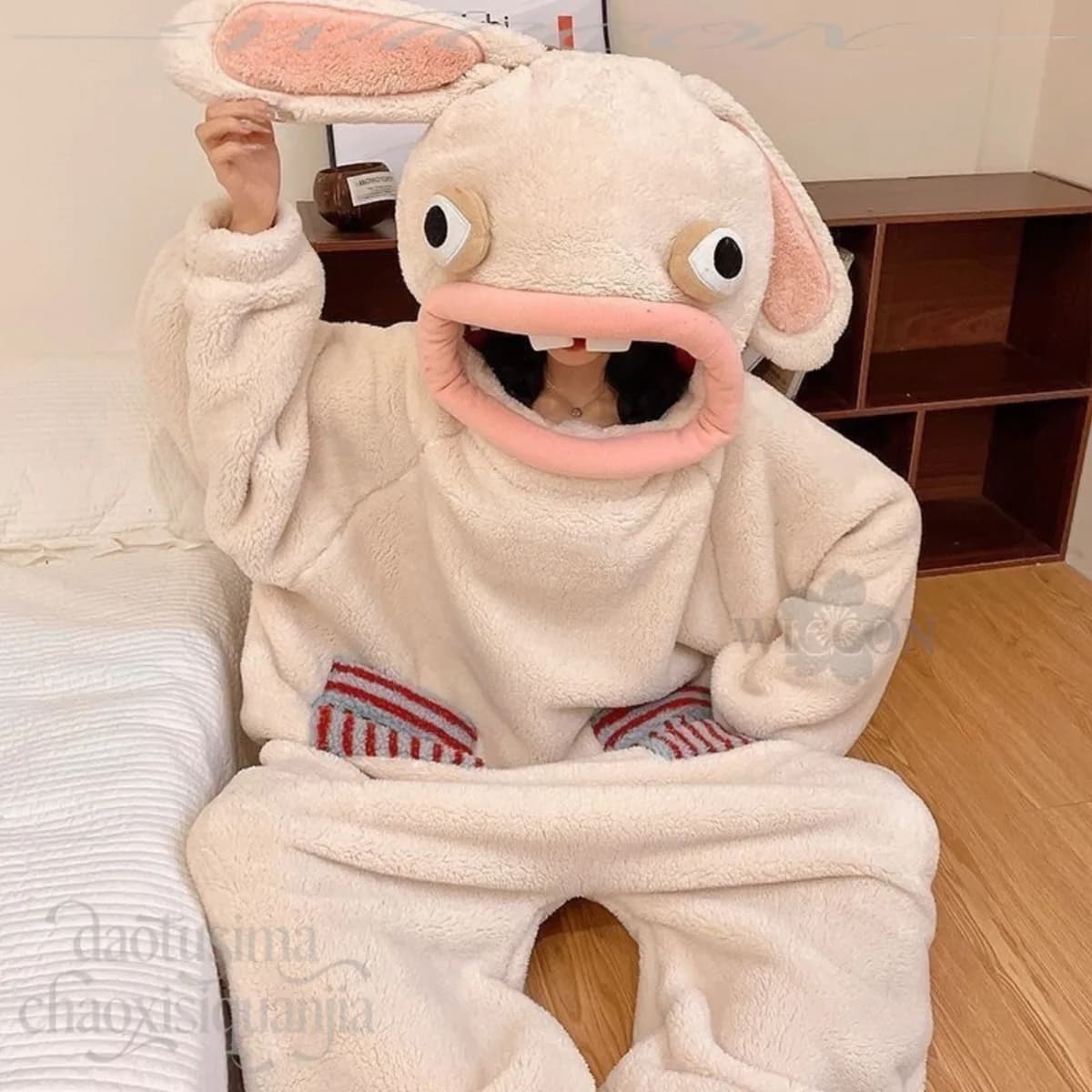 Pyjama Fourrure Lapin Monstre